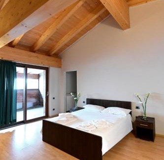 Sarnano House | Baita Solaria