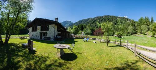 Pellizzano Ski Chalet | Baita Tomaselli