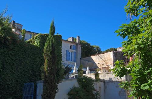 Taillebourg Bed & Breakfast | Balade d'Aliénor
