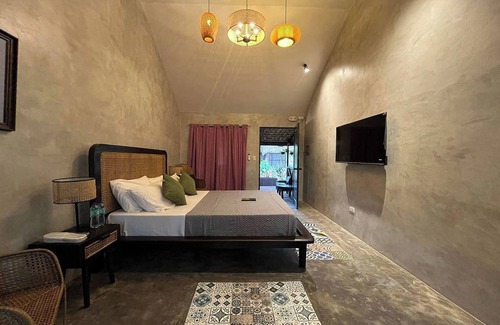 Laoag Hotel | Balai Balatong