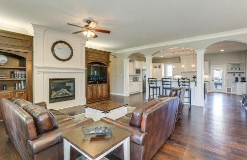Bel Aire House | Balcony and Patio Spacious Home in Bel Aire!