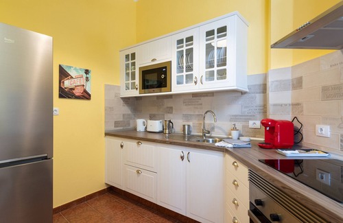 Casco Historico de Arucas Apartment | Balcony Spacious 2BR Historic Centre Arucas