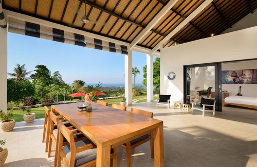 Kalibukbuk Villa | Bali Sea View Family Villa - Villa Bloom Bali