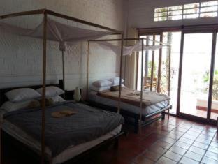 Cua Can Village Resort | Bamboo Cottages