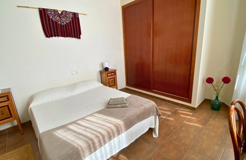 Alzira Other | Bamboo Room with mountain views and lots of natural light