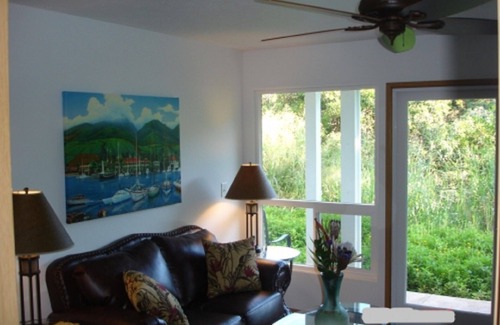 Pauwela House | Bamboo Valley Inn Haleakala Suite