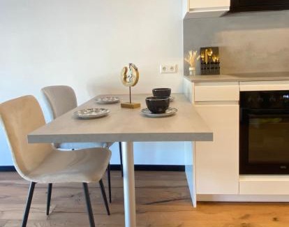 Klagenfurt am Woerthersee Apartment | BaMo Studio - city living downtown