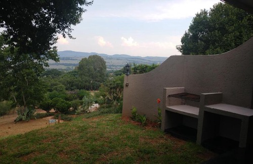 Hartbeespoort Ski Chalet | Banana Coves