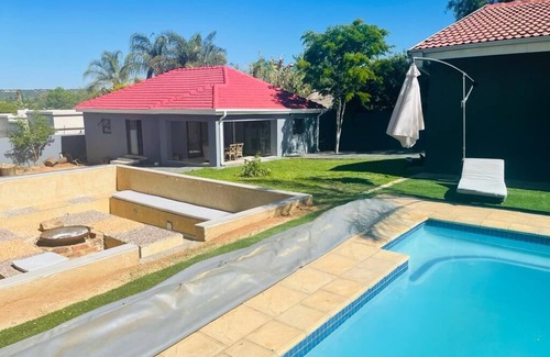Greater Johannesburg Metropolitan Area Cottage | Banana island guest cottage
