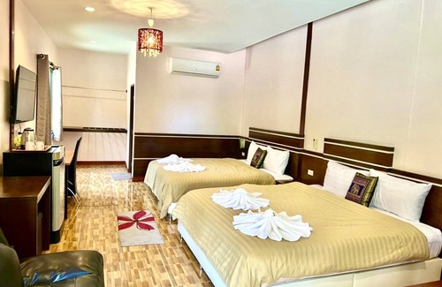 Chumphon Hotel | Banana Place Resort