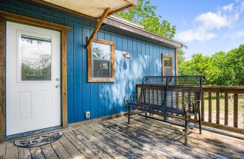 Bandera House | Bandera Stronghold - Crazy Horse Cabin