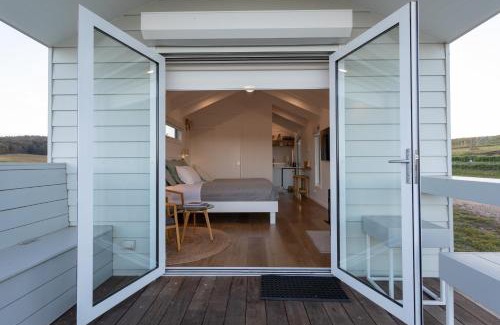 Seaton Villa | Banjos Cabin Gippsland - Luxury Eco Stay - King Bed, Pond Valley Views, Fireplace