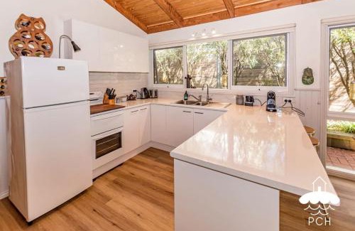 Sandy Point House | Banksia Beauty