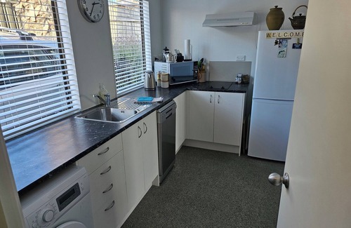 Bluff Hill Apartment | Banleigh Apartment - your home away from home