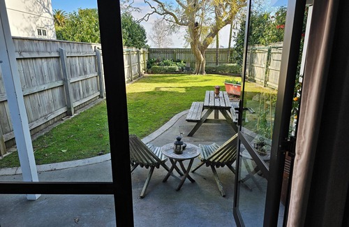 Bluff Hill Apartment | Banleigh Apartment - your home away from home