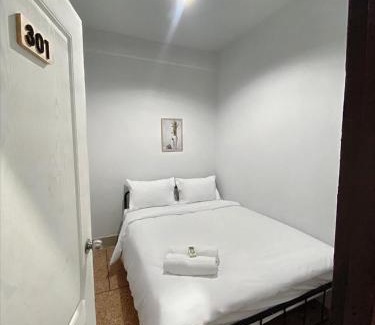 San Chao Pho Suea Apartment | BAO San Chao Pho Sua - ศาลเจ้าพ่อเสือ