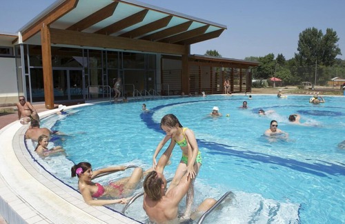 Tiszakecske Apartment | Barack Thermal Apartments