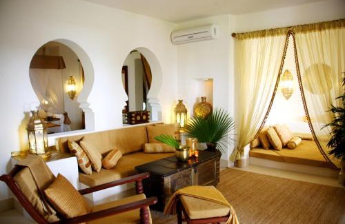 Dongwe Resort | Baraza Resort and Spa Zanzibar