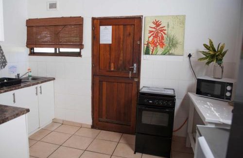 Mtwalume Apartment | Barieta Beach Cottages - Self Catering