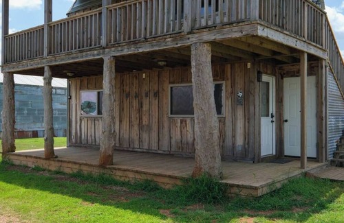 Minden Cabin | Barn 1 @ Yellow Rose Canyon