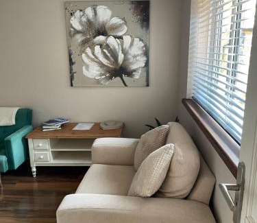 Earls Colne Apartment | Barn conversion Corner Annexe