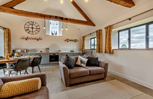 Chipping Norton Cottage | Barn conversion with spectacular views - Fox Cottage