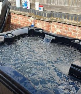 Aubourn House | Barn conversion with hot tub