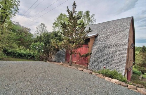 Honesdale House | Barn converted in the house