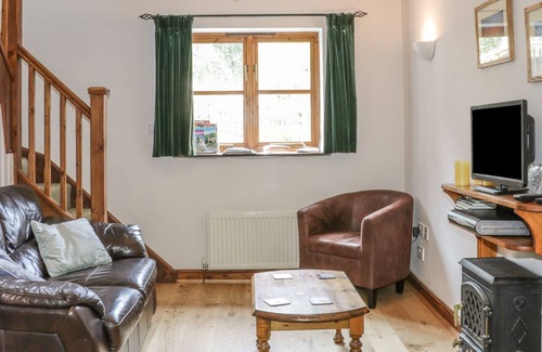 Felindre Cottage | BARN END, pet friendly, character holiday cottage in Felindre