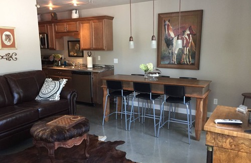 Eddyville House | Barn unit with vintage charm and a modern twist