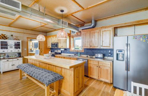McGregor House | Barndominium McGregor Vacation Rental on 5 Acres