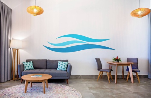 Saraotou Hotel | Barrier Beach Resort