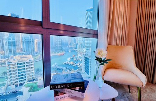 Dubai Marina Apartment | Barsana - Lavish 3BR Retreat - Marina & Sea Views