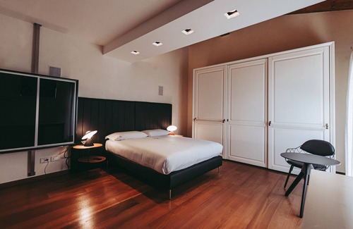 Badia Calavena Bed & Breakfast | Basalt, room with bathroom and balcony.Tranquility,at the foot of the Little Dolomites.