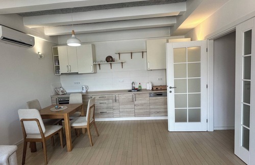 Old Town Apartment | BASC Modern 1