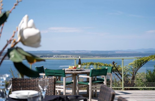 Acacia Bay House | Base: 4 Extra: $30 65 Mapara Road, Taupo