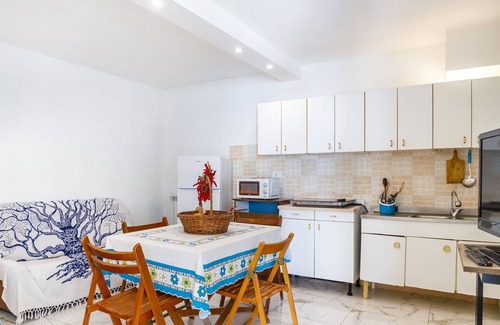 Alberese Apartment | Basement studio Apartment with Terrace, Garden and Shared Pool