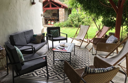 Labets-Biscay House | Basque house in a park with swimming pool and petanque area for 10 people