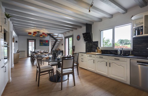 Kokotia Villa | Basque villa with pool 500m from Guéthary beach!