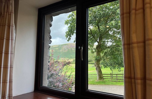 Keswick Cottage | Bassenthwaite Farm Cottage - a cottage that sleeps 5 guests in 2 bedrooms