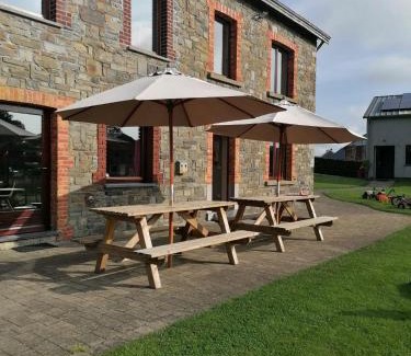 Mande Saint-Etienne House | Bastogne Maison de vacances avec sauna