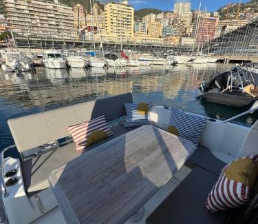 La Condamine Boat Rental | Bateau familial - Port de Monaco
