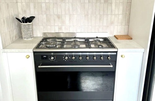 Bendigo Cottage | Baxter Cottage - Renovated & Centrally Located