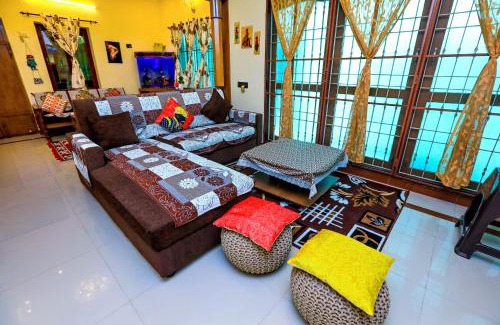 Heritage Town House | Bay Homes 2BHK WT Bathtub Near Rock Beach