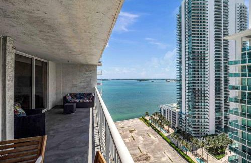 Brickell Apartment | Bay View 1 BDR 1 BTH Brickell Free Parking