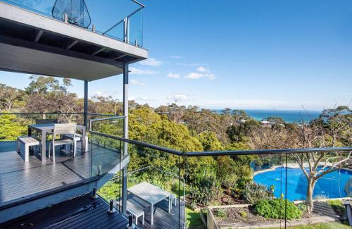 Dromana House | Bay Views From Drury Lane with Solar Heated Pool and Gas Heated Spa