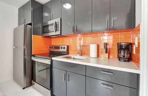 North Beach Apartment | Bayamo: Casita Near Beach & Gym Access