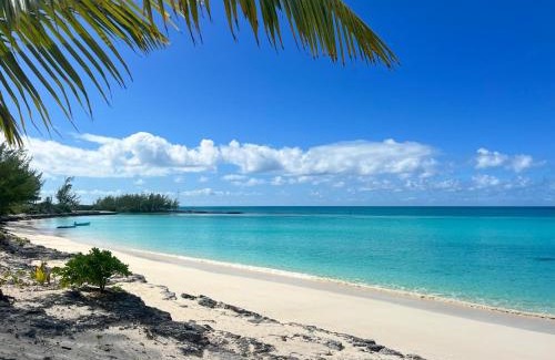Bennett's Harbour House | Baybreeze Bungalow