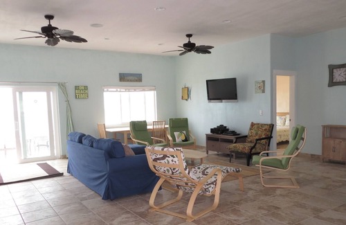 Bennett's Harbour House | Baybreeze~ON THE BEACH in Bennett's Harbour