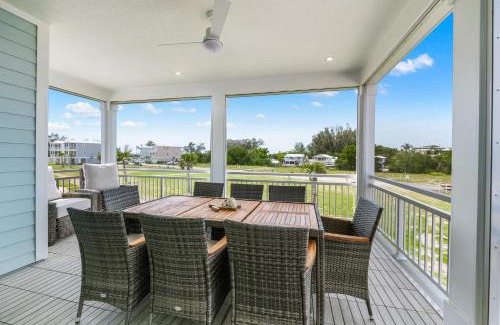 Cortez House | Baydream Believer at Hunter's Point